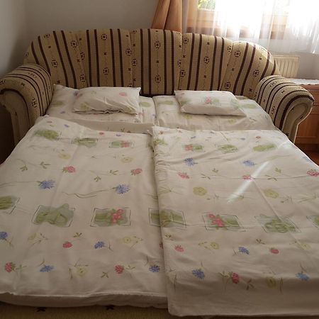 Dessewffy Guesthouse 자르마디 외부 사진